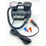 COMPRESOR DE AIRE CHICO PLASTICO NEGRO CON MANOMETRO 12V