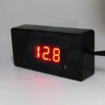 VOLTIMETRO DIGITAL CON CABLE AL ENCENDEDOR - Imagen 2