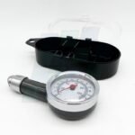 CALIBRE PRESION DE RUEDAS CON RELOJ, METALICO CON ESTUCHE DE PLASTICO - Imagen 2