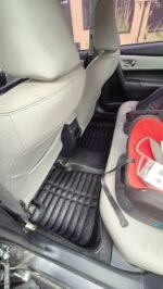 ALFOMBRA TERMOFORMADA TOYOTA HILUX HASTA 2016 MODELO LUXURY - Imagen 3